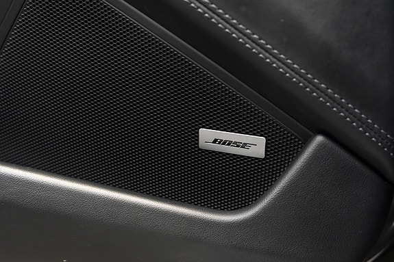 Porsche 911 Carrera 4 20 of 26