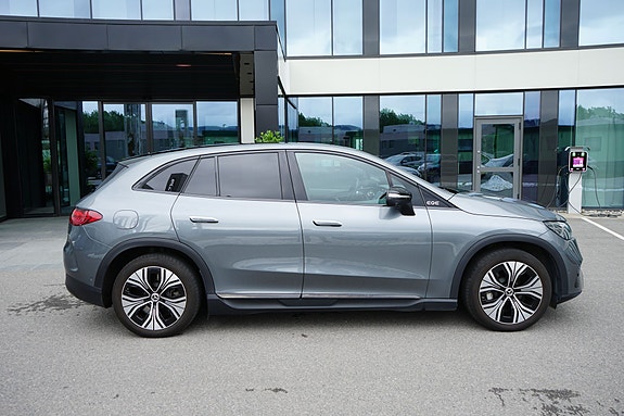 Mercedes-Benz EQE SUV 4 of 24