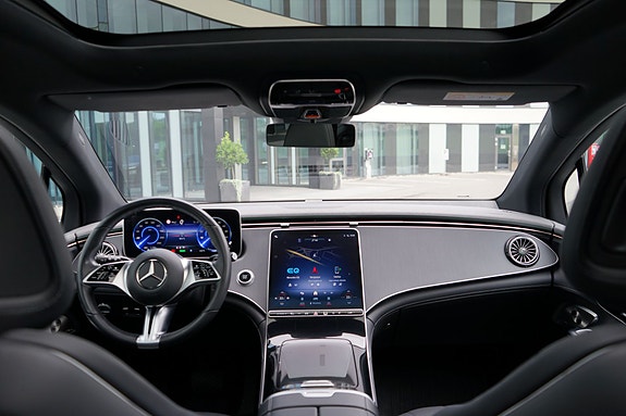 Mercedes-Benz EQE SUV 12 of 24