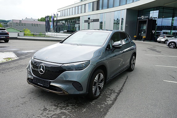 Mercedes-Benz EQE SUV 10 of 24
