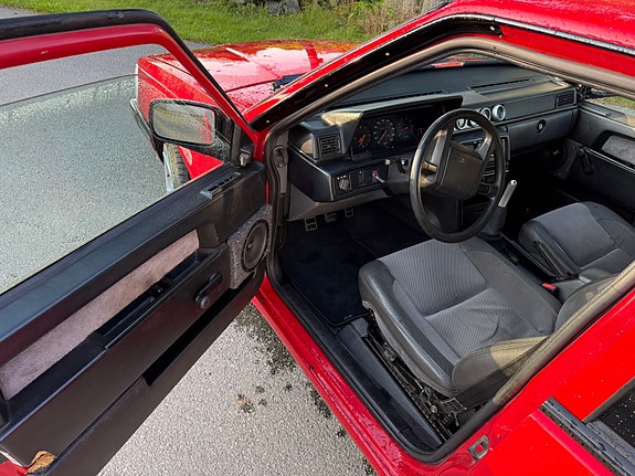 Volvo 740 13 of 30