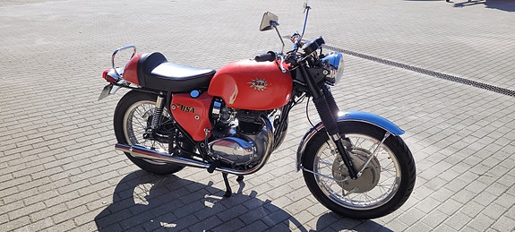 BSA SPITFIRE 2 of 9
