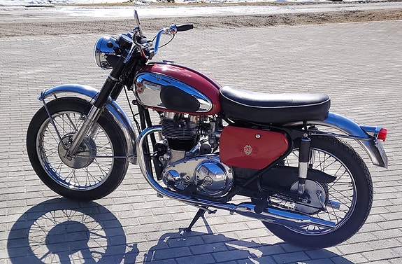 BSA SPITFIRE 8 of 9