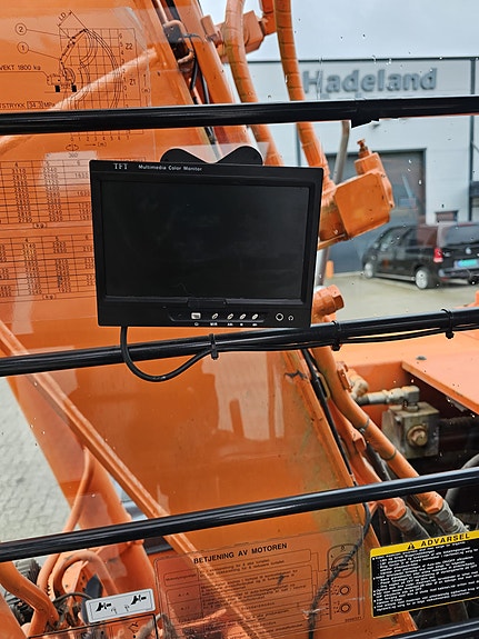Hitachi 110 24 of 24