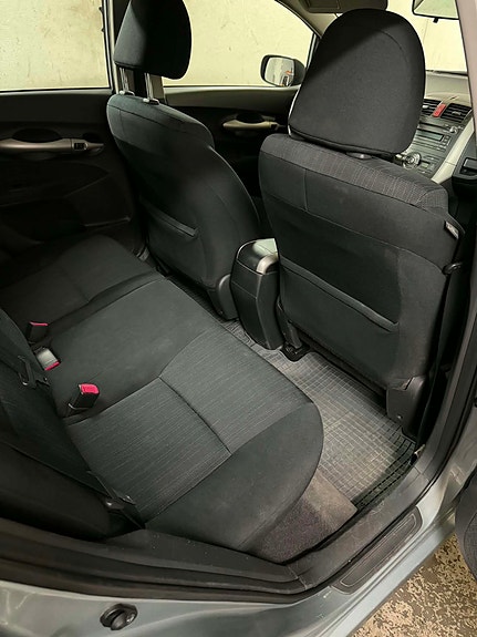 Toyota Auris 23 of 24