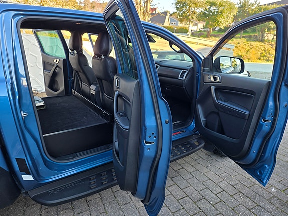 Ford Ranger Raptor 14 of 30