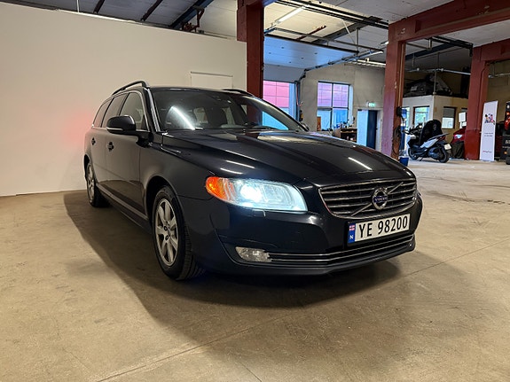 Volvo V70 5 of 30