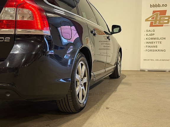 Volvo V70 11 of 30