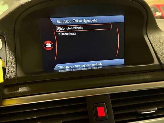 Volvo V70 27 of 30