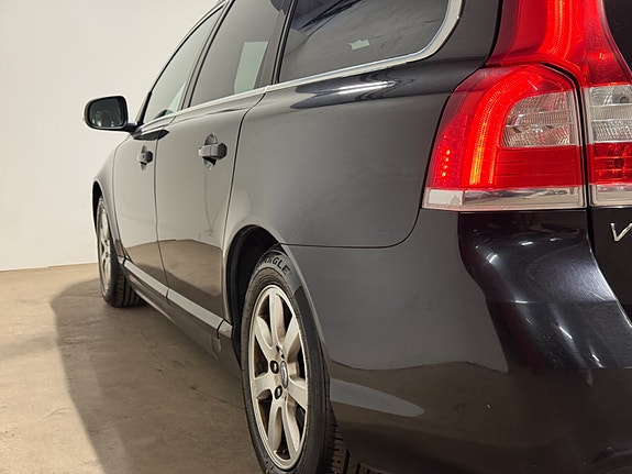 Volvo V70 14 of 30