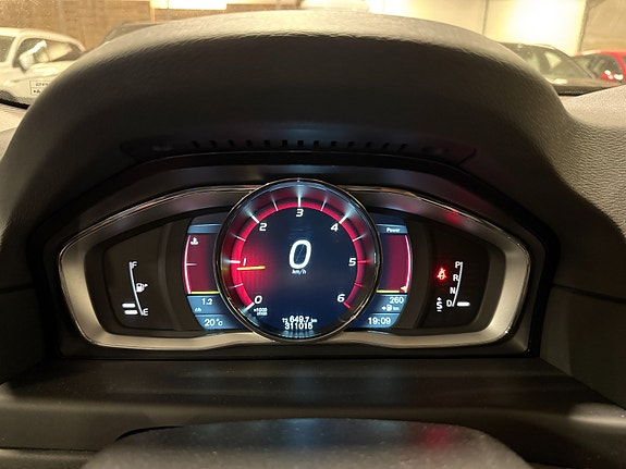 Volvo V70 18 of 30