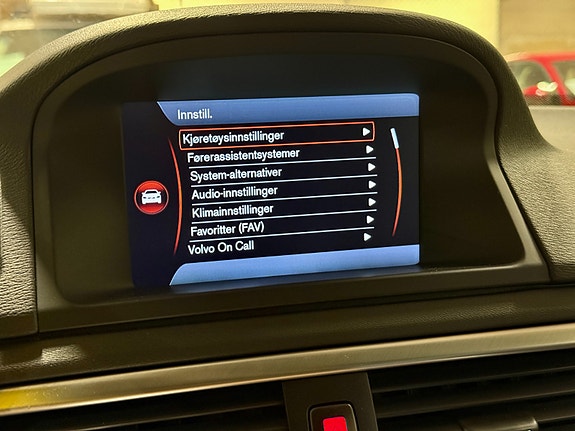 Volvo V70 28 of 30