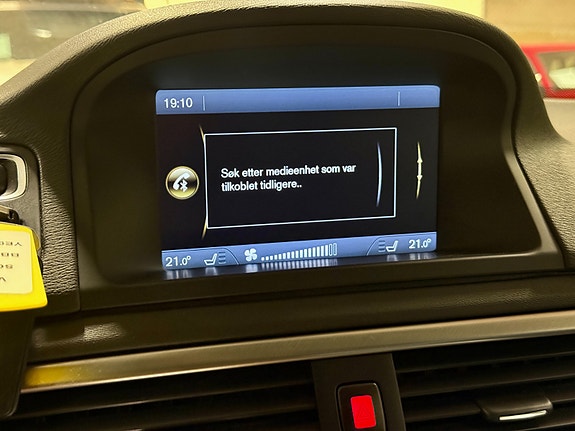Volvo V70 21 of 30