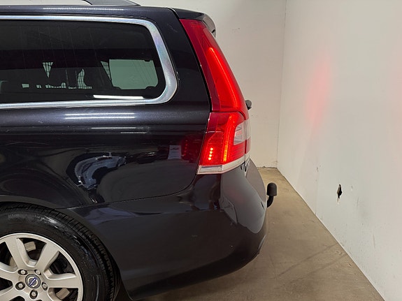 Volvo V70 8 of 30