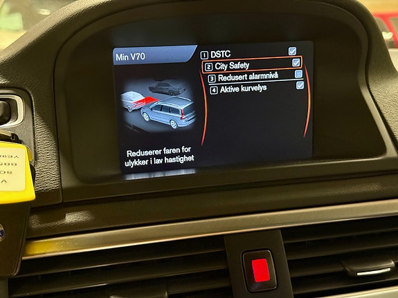 Volvo V70 24 of 30