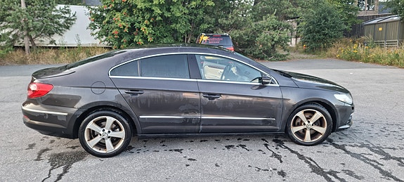 Volkswagen Passat CC 2 of 7