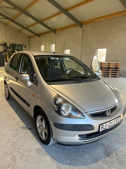 Honda Jazz 11 of 14