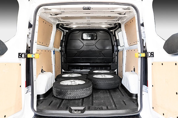 Ford Transit Custom 25 of 26