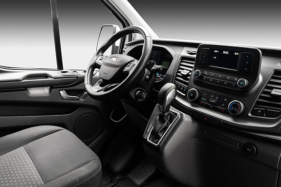 Ford Transit Custom 24 of 26
