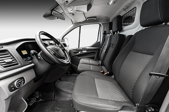 Ford Transit Custom 20 of 26