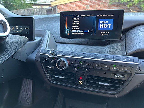 BMW i3 10 of 13