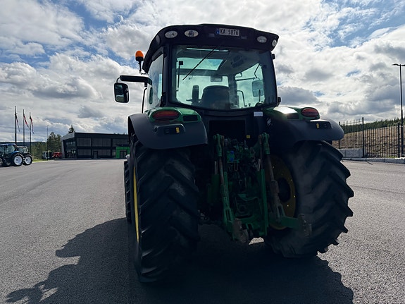 John Deere 6125 R 10 of 30
