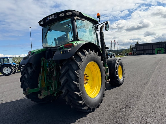 John Deere 6125 R 13 of 30