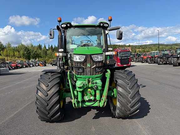 John Deere 6125 R 23 of 30