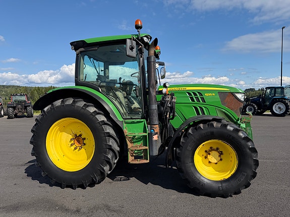 John Deere 6125 R 16 of 30