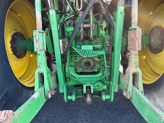 John Deere 6125 R 29 of 30