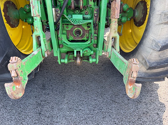 John Deere 6125 R 30 of 30