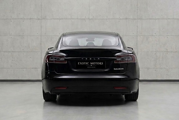 Tesla Model S 3 of 25