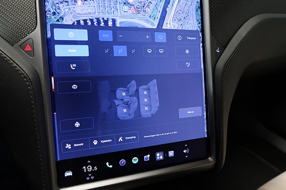 Tesla Model S 19 of 25