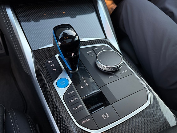 BMW i4 20 of 27