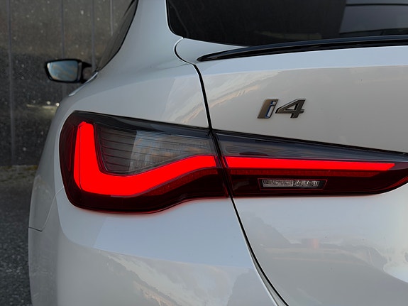 BMW i4 14 of 27