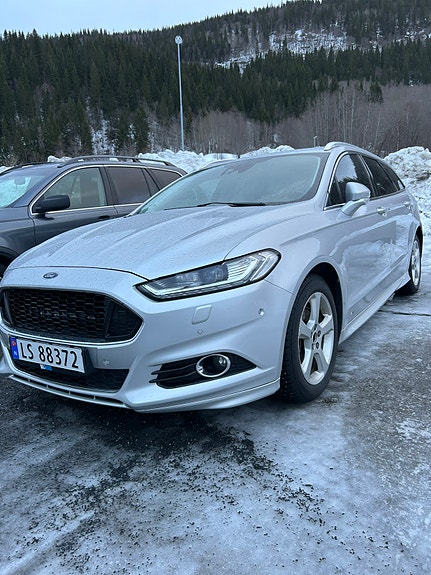 Ford Mondeo 2 of 7