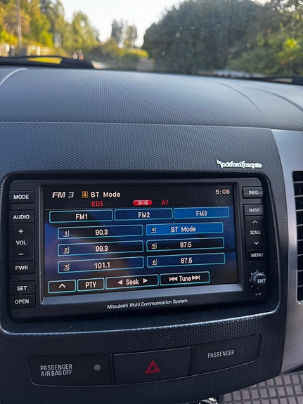 Mitsubishi Outlander 14 of 16