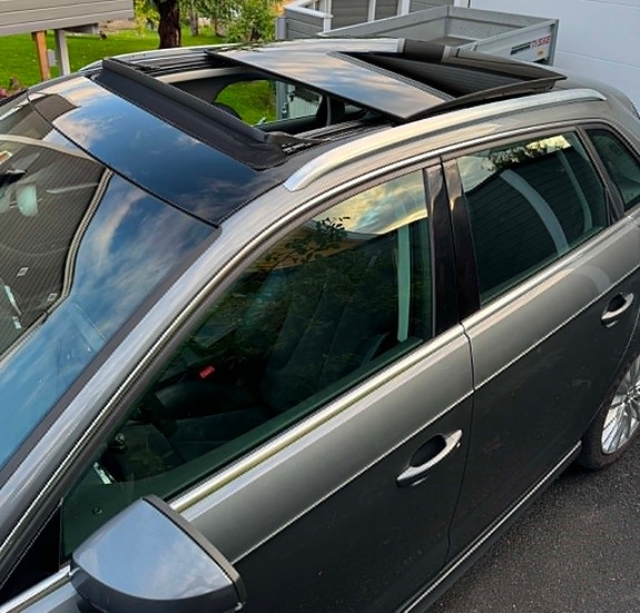 Audi e-tron 9 of 19