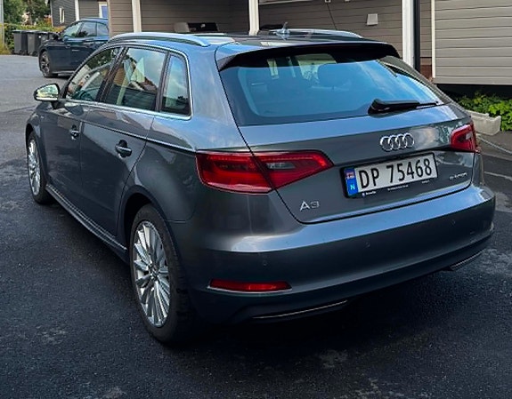 Audi e-tron 6 of 19