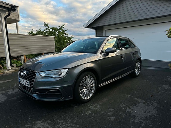 Audi e-tron 3 of 19