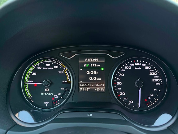 Audi e-tron 15 of 19