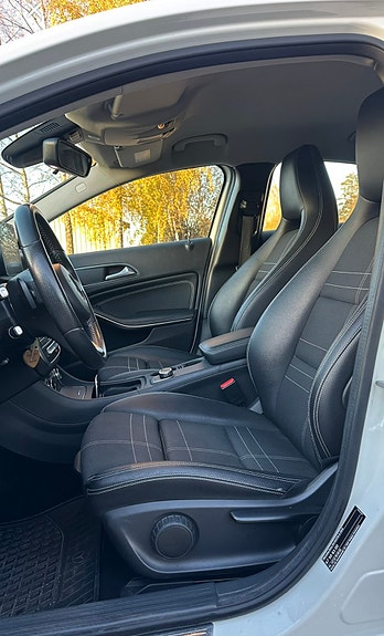 Mercedes-Benz A180 8 of 9