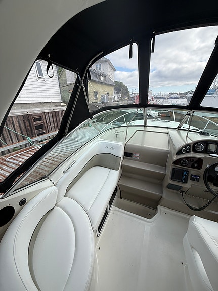 Sea Ray 275 Sundancer | Volvo Penta D6-310 | Vinsj/baugprop 18 of 30