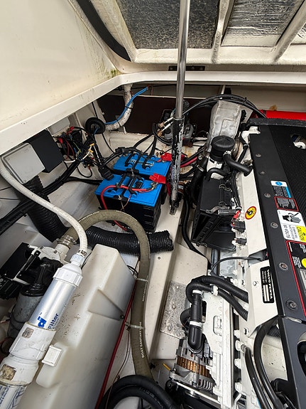 Sea Ray 275 Sundancer | Volvo Penta D6-310 | Vinsj/baugprop 15 of 30