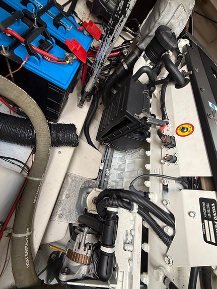 Sea Ray 275 Sundancer | Volvo Penta D6-310 | Vinsj/baugprop 16 of 30