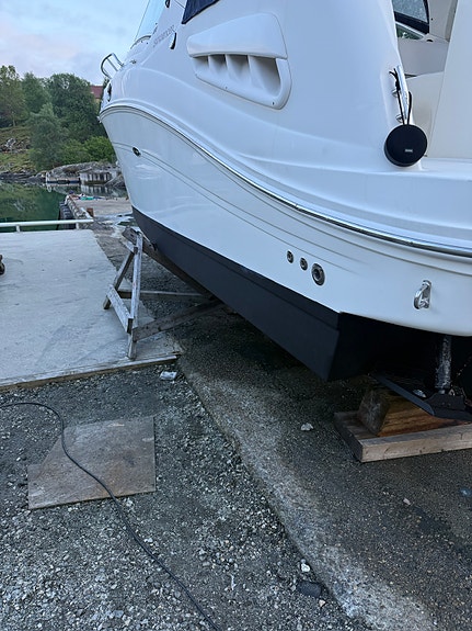 Sea Ray 275 Sundancer | Volvo Penta D6-310 | Vinsj/baugprop 2 of 30