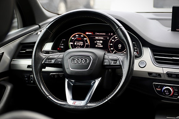 Audi Q7 18 of 30