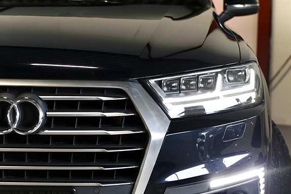 Audi Q7 5 of 30