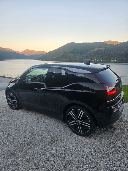 BMW i3 6 of 16