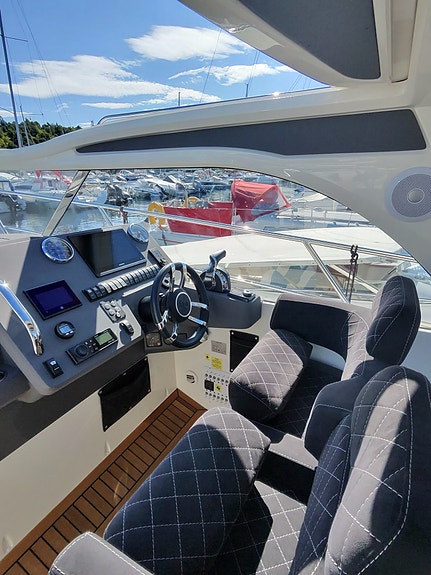 Meget pen og velholdt Marex 310 Sun Cruiser, 2022-modell selges 14 of 23